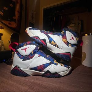 Jordan Retro Sweater 7’s size 6.5y
